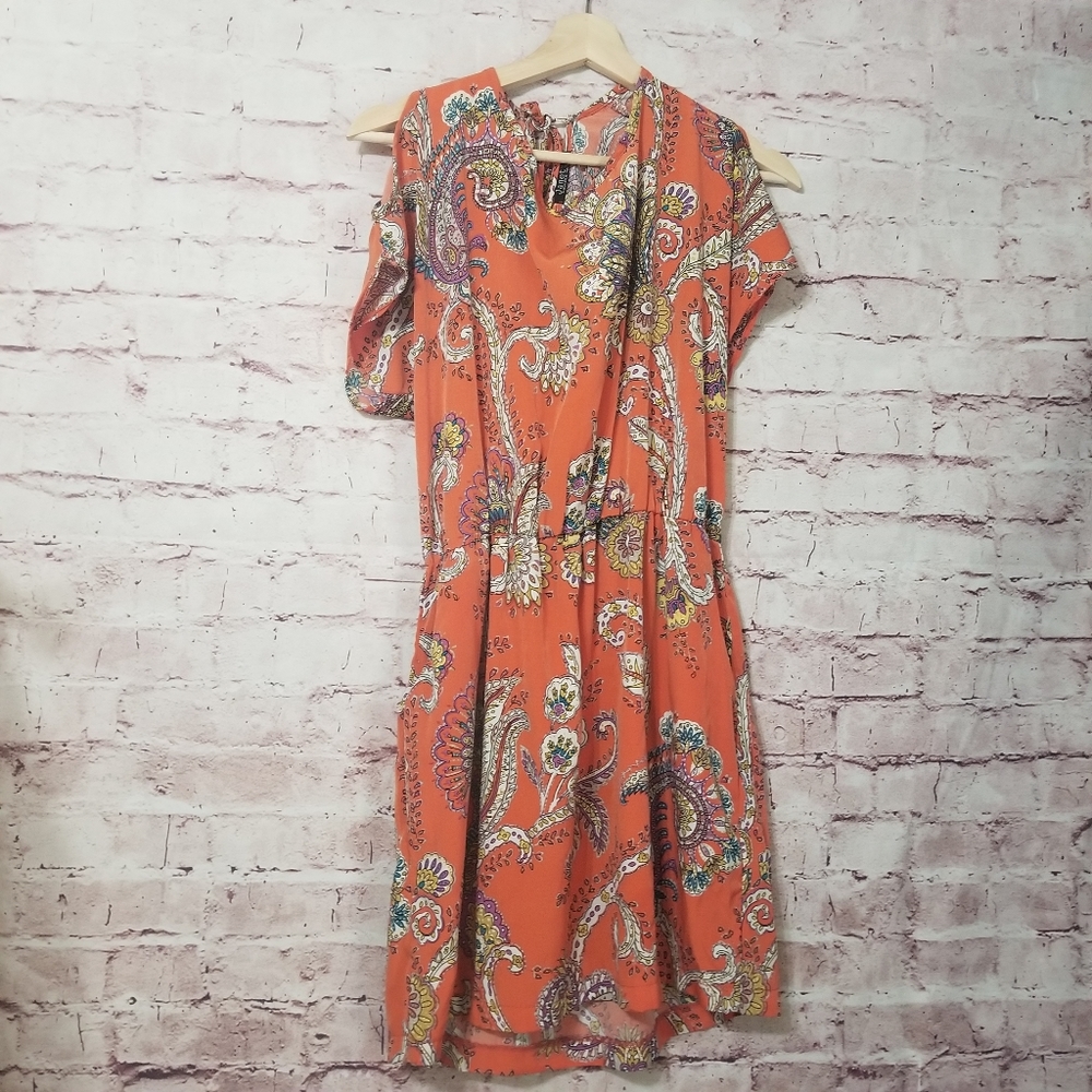 Jannette Floral open back and shoulders dress